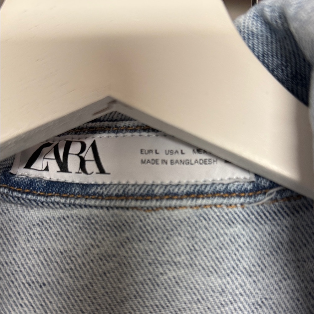 Zara Classic Blue Denim Jacket - Picture 2 of 5